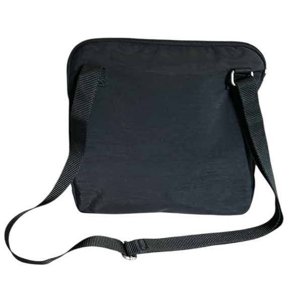 Baggallini Canyon Bag Crossbody in Black - Picture 2 of 9